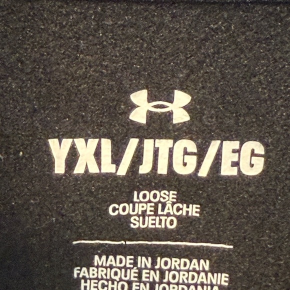 Under Armour Black Loose Fit Top - Picture 2 of 6